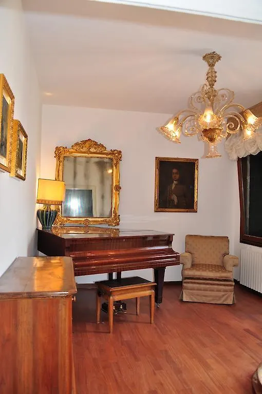 B&B La Terrazza Dei Miracoli Venice Bed & Breakfast